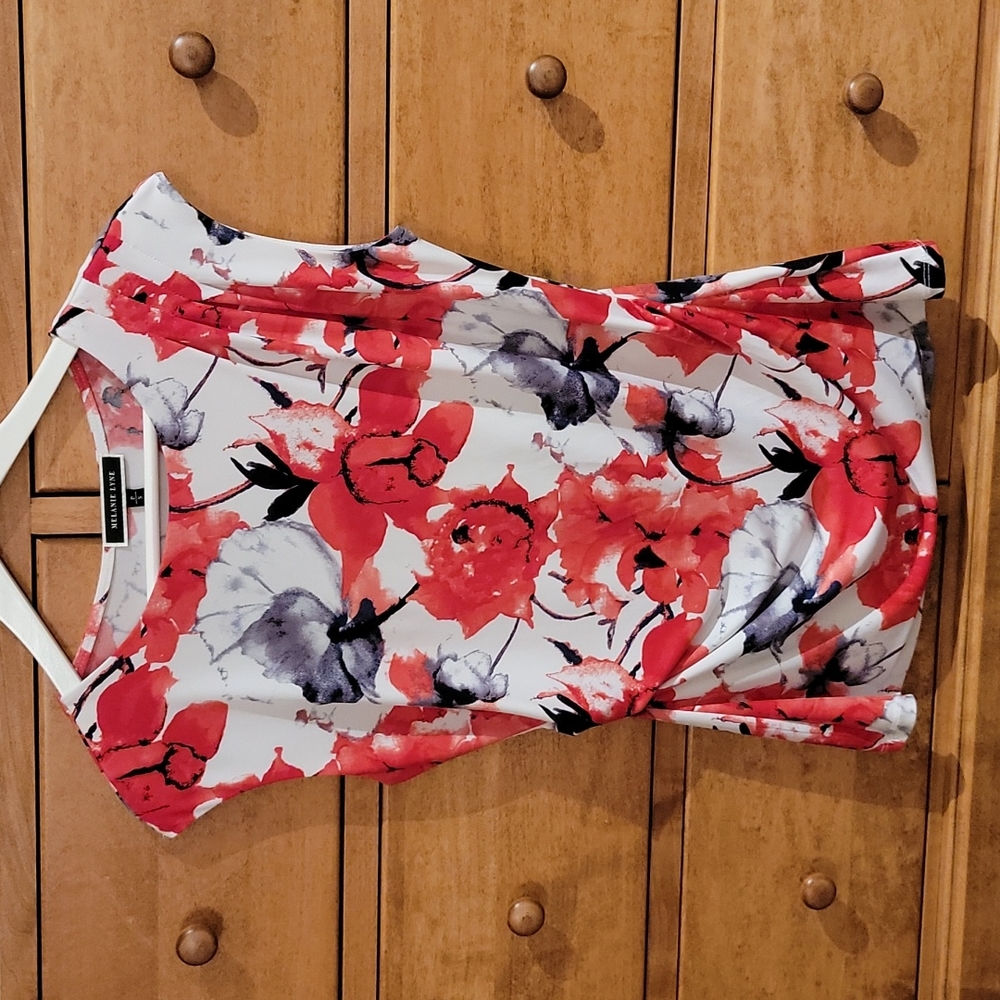 Melanie Lyne floral sleeveless top